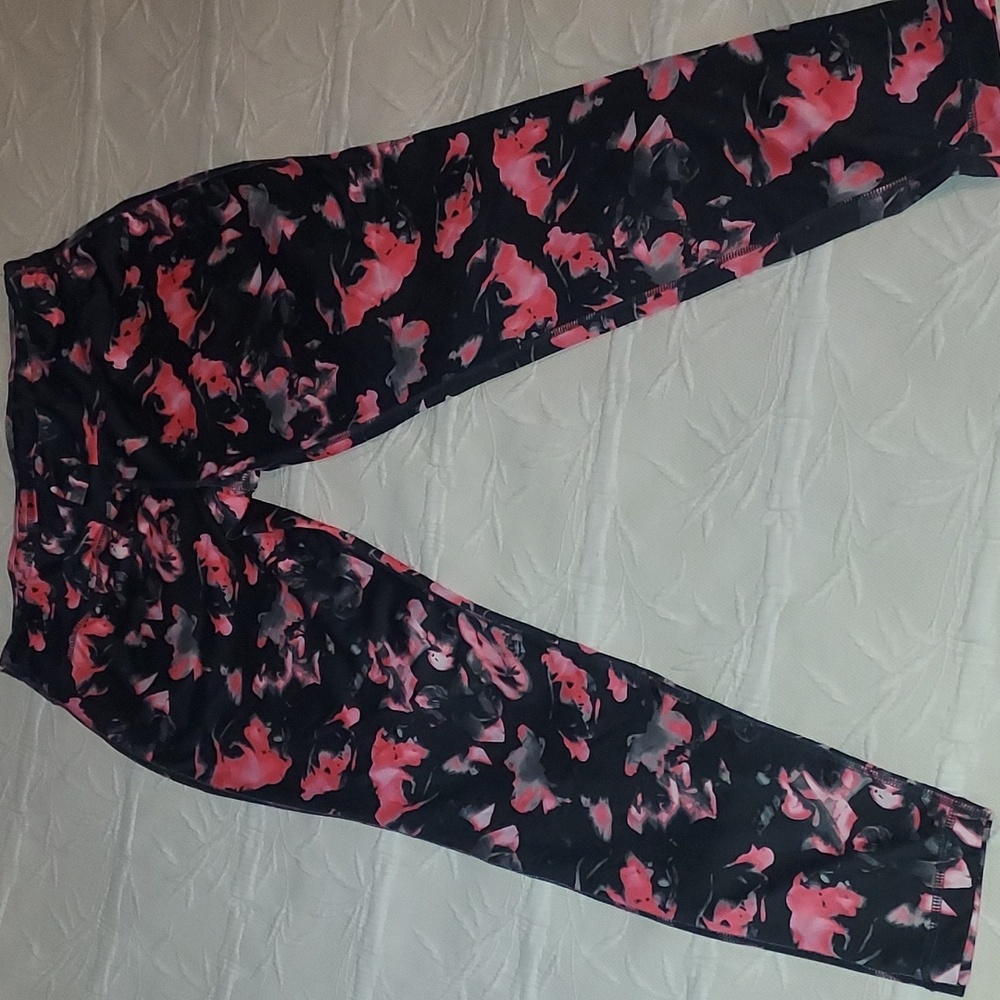 Danskin Now  Fitted athletic pants